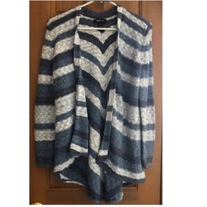 shades of Blue striped high-low open draped cardigan, M